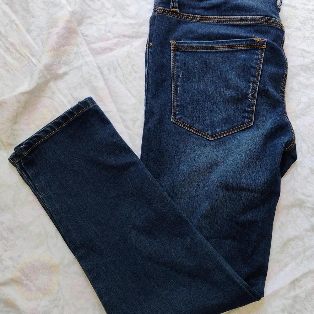 Free People Blue Skinny Jeans with Sleek Design Size 27 - Picture 4 of 6